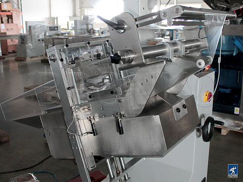 Универсальная упаковочная машина HDL-600V фото 6