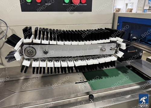 Горизонтально-упаковочная машина AG-450D-Servo3, 100мм (спицевый транспортер) фото 7