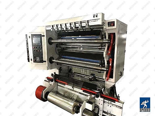 HFQ-1100V. Бобинорезательная машина вертикального построения