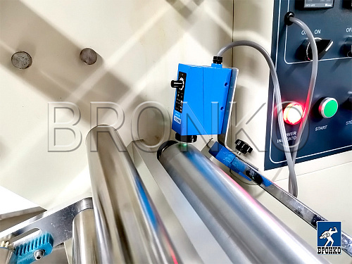 Bronkomatic-320D-Servo1. Горизонтально-упаковочная машина  фото 9