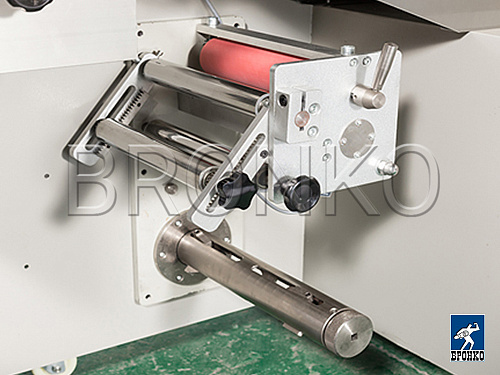 HDL-320D. Горизонтальные упаковочные машины серии HDL фото 2